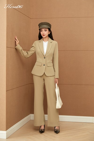 Hiển thị chi tiết cho Quần ống vẩy xẻ gấu Ảnh của Quần ống vẩy xẻ gấu